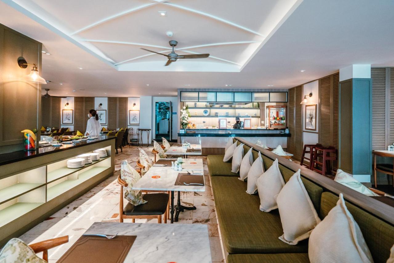 Sawaddi Patong Resort & Spa By Tolani - Sha Extra Plus Exterior foto