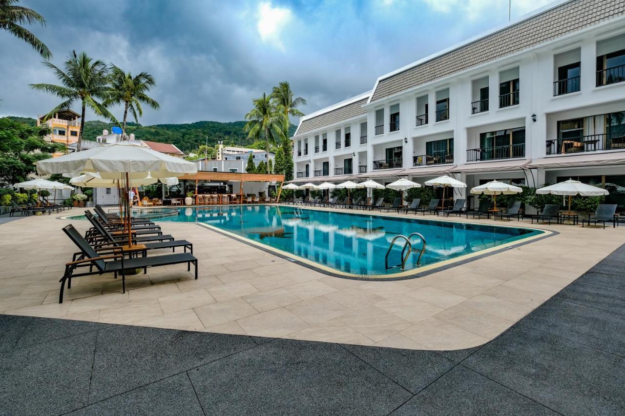 Sawaddi Patong Resort & Spa By Tolani - Sha Extra Plus Exterior foto