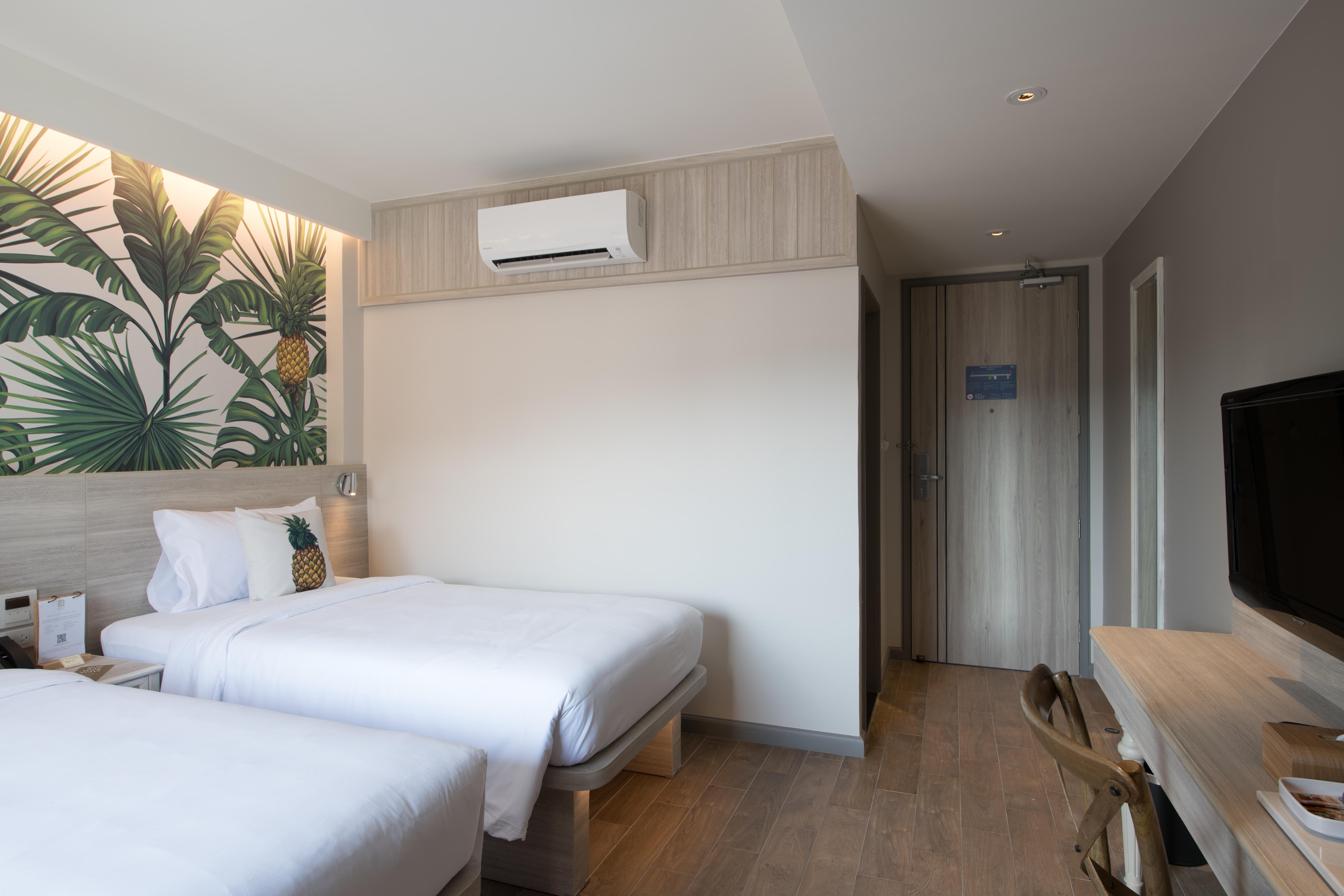 Sawaddi Patong Resort & Spa By Tolani - Sha Extra Plus Exterior foto