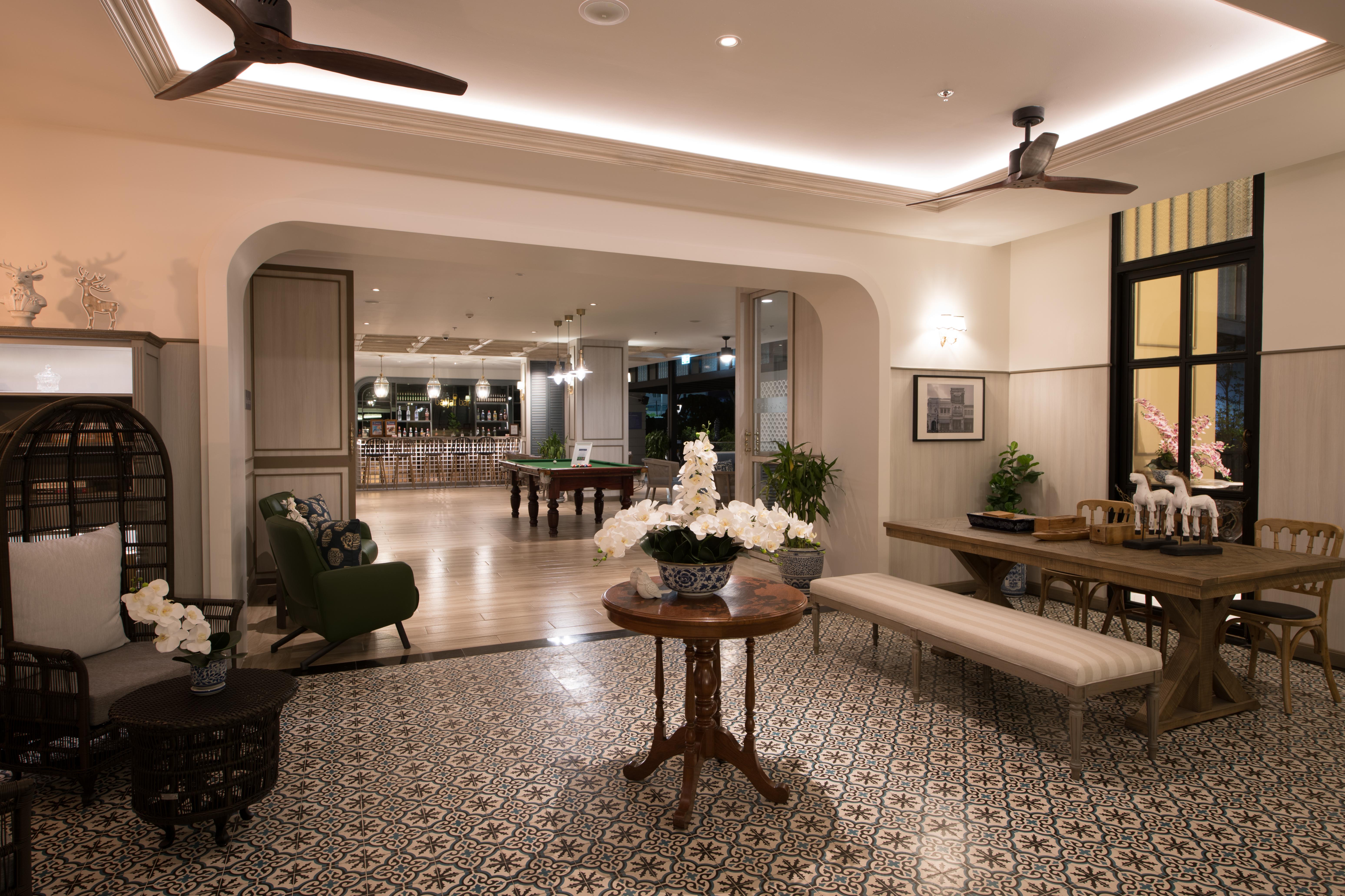 Sawaddi Patong Resort & Spa By Tolani - Sha Extra Plus Exterior foto